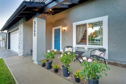 3203 Bernie Dr, Oceanside, CA 92056 photo 1