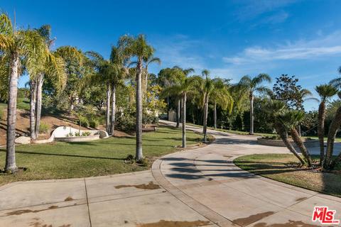 910 Corte La Cienega, Camarillo, CA 93010 photo 3