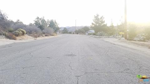 48805 Mockingbird Ln, Morongo Valley, CA 92256 photo 3