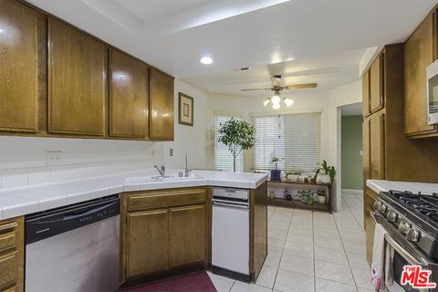 2426 Ramada Plz, Fullerton, CA 92833 photo 13