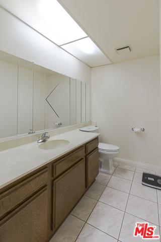 2426 Ramada Plz, Fullerton, CA 92833 photo 9