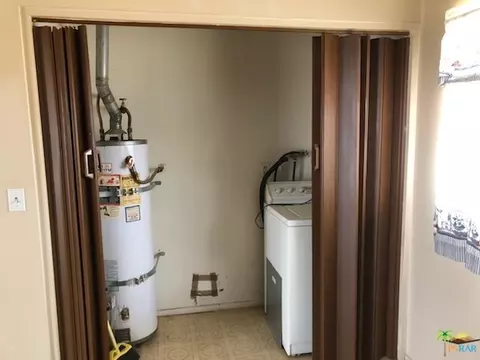 5424 Morongo Rd, Twentynine Palms, CA 92277 photo 8
