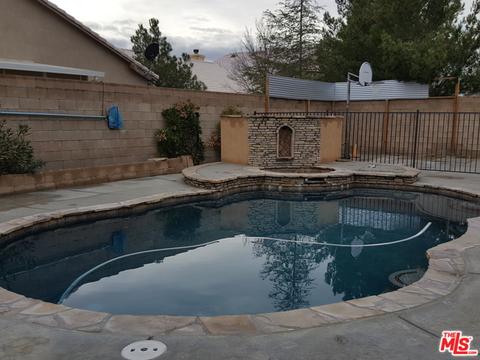 4020 Dee Dee Ct, Lancaster, CA 93536 photo 2