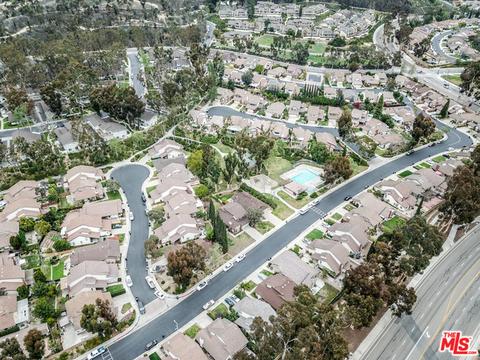 2454 Greenwich Dr, Fullerton, CA 92833 photo 3