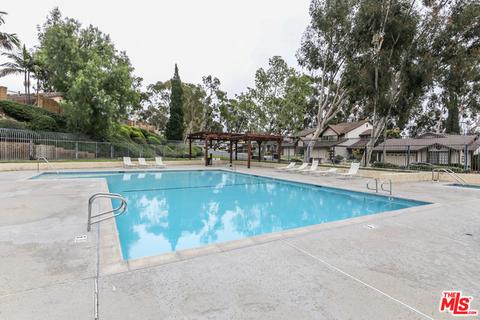 2454 Greenwich Dr, Fullerton, CA 92833 photo 17