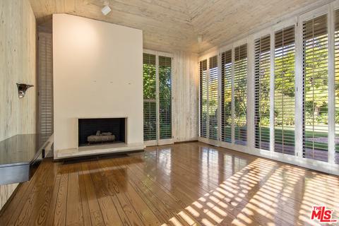1007 Summit Dr, Beverly Hills, CA 90210 photo 12