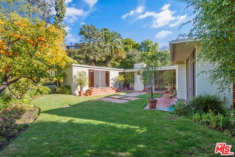 1007 Summit Dr, Beverly Hills, CA 90210 photo 1