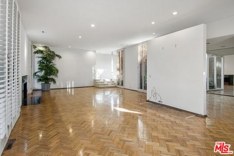 1007 Summit Dr, Beverly Hills, CA 90210 photo 6