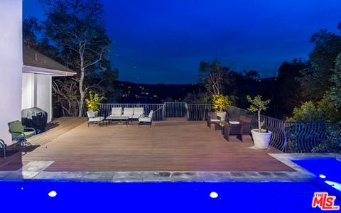 3041 Hutton Dr, Beverly Hills, CA 90210 photo 1