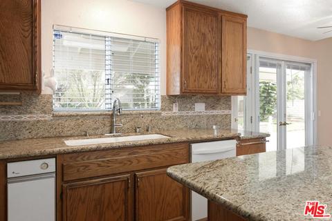 2424 Larkhaven Ln, Oxnard, CA 93036 photo 8