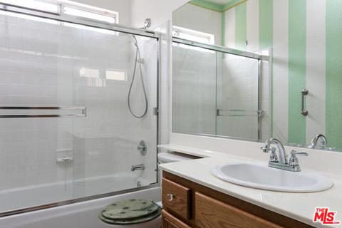 2424 Larkhaven Ln, Oxnard, CA 93036 photo 21