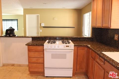 277 E 65th St, Long Beach, CA 90805 photo 4