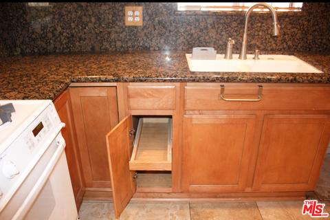 277 E 65th St, Long Beach, CA 90805 photo 7
