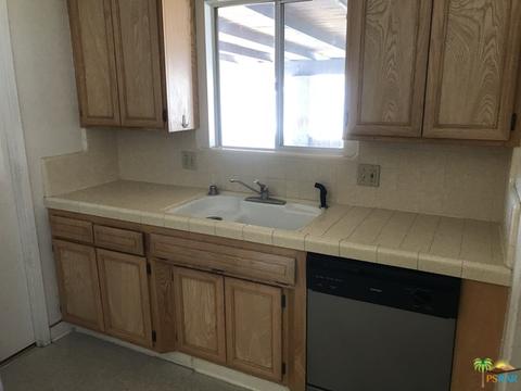 58009 Yucca, Yucca Valley, CA 92284 photo 5