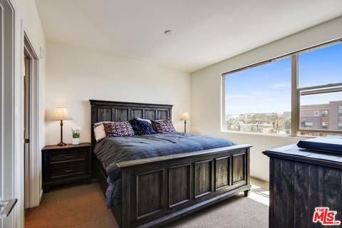 552 E Carson St #206, Carson, CA 90745 photo 6