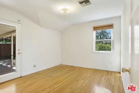13470 Margate St, Sherman Oaks, CA 91401 photo 16