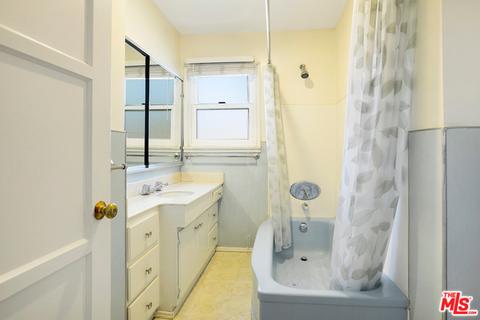 13470 Margate St, Sherman Oaks, CA 91401 photo 17