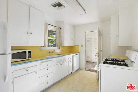 13470 Margate St, Sherman Oaks, CA 91401 photo 10
