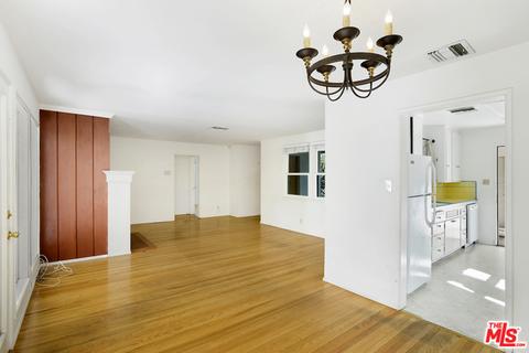 13470 Margate St, Sherman Oaks, CA 91401 photo 9