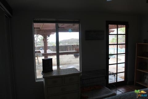 5077 Melody Ln, Yucca Valley, CA 92284 photo 10