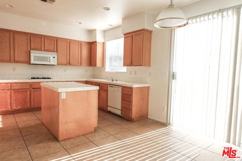 5711 Jamestown Ave, Corona, CA 92880 photo 2