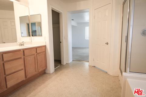 5711 Jamestown Ave, Corona, CA 92880 photo 17