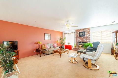 58217 Joshua Dr, Yucca Valley, CA 92284 photo 2