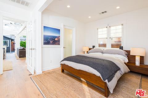 247 Windward Ave, Venice, CA 90291 photo 14