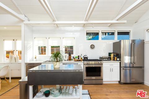 247 Windward Ave, Venice, CA 90291 photo 3