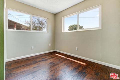 520 E B St, Colton, CA 92324 photo 7