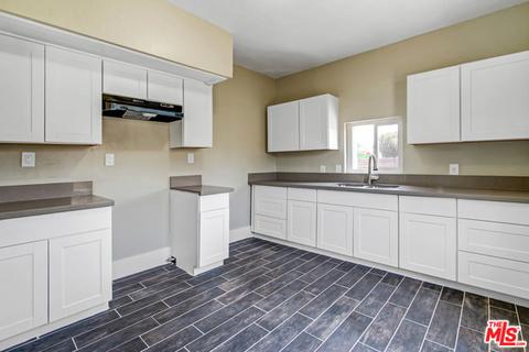 520 E B St, Colton, CA 92324 photo 11