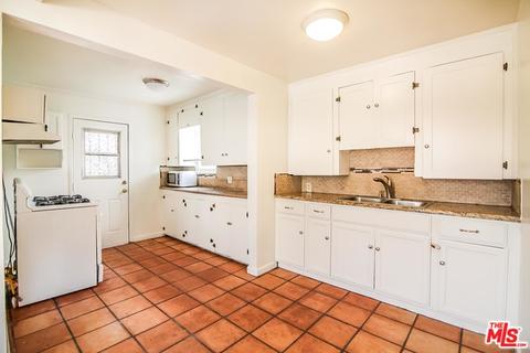 3735 E Duma St, Compton, CA 90221 photo 8