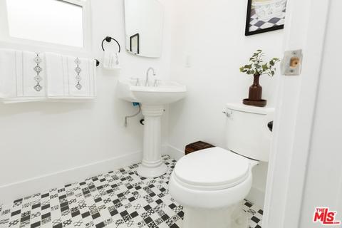 1401 E 61st St, Long Beach, CA 90805 photo 15