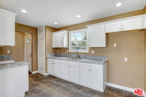 5265 Noble St, Riverside, CA 92503 photo 8