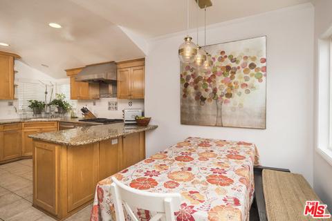 5446 Burnet Ave, Sherman Oaks, CA 91411 photo 4