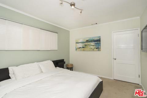 5446 Burnet Ave, Sherman Oaks, CA 91411 photo 21