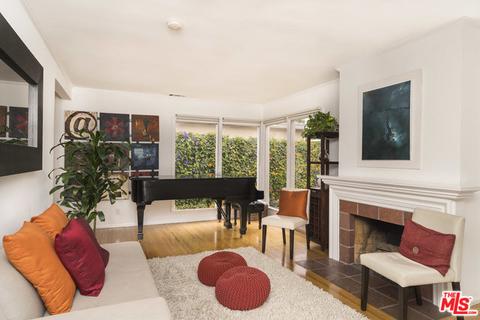5446 Burnet Ave, Sherman Oaks, CA 91411 photo 2
