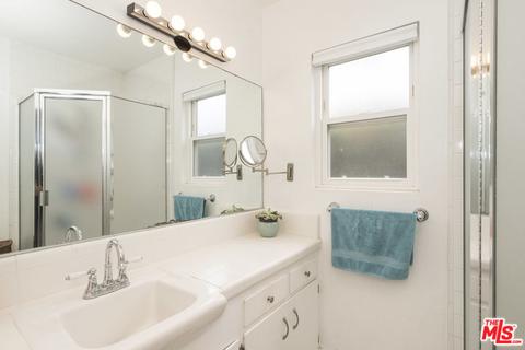 5446 Burnet Ave, Sherman Oaks, CA 91411 photo 11