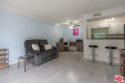 355 N Maple St #217, Burbank, CA 91505 photo 3