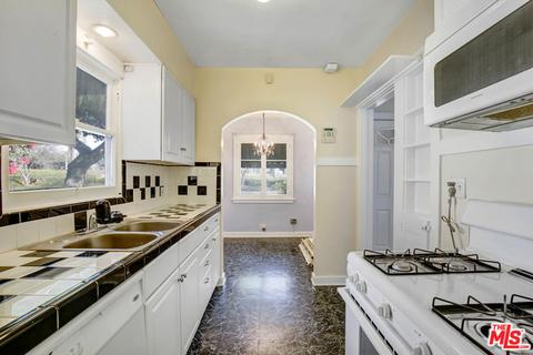 217 E Colton Ave, Redlands, CA 92374 photo 8