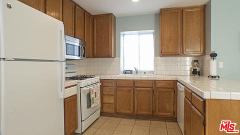 39357 Vicker Ct, Palmdale, CA 93551 photo 17