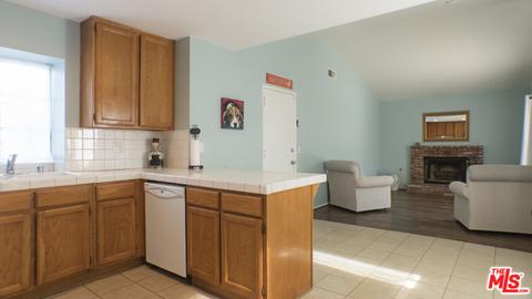 39357 Vicker Ct, Palmdale, CA 93551 photo 18