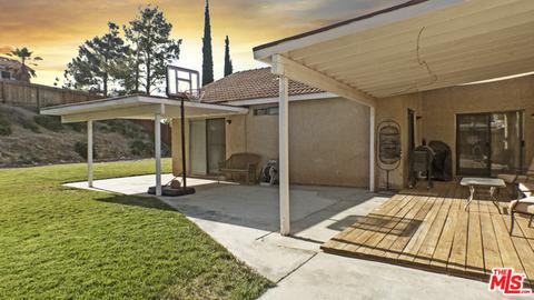 39357 Vicker Ct, Palmdale, CA 93551 photo 2