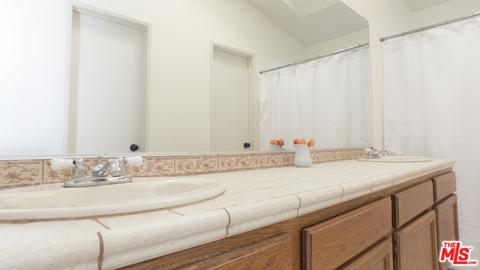 39357 Vicker Ct, Palmdale, CA 93551 photo 34
