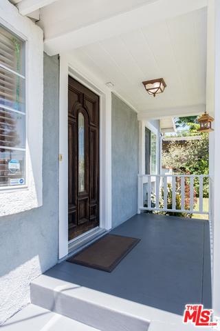 6809 Quinton Ln, Tujunga, CA 91042 photo 4