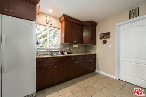 6809 Quinton Ln, Tujunga, CA 91042 photo 9
