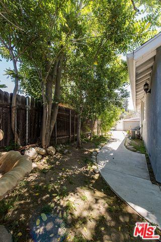 6809 Quinton Ln, Tujunga, CA 91042 photo 17