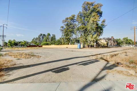 418 Orange Ave, Perris, CA 92571 photo 4