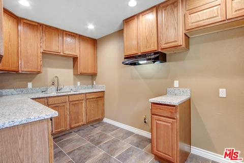 958 Kansas Ave, Colton, CA 92324 photo 8