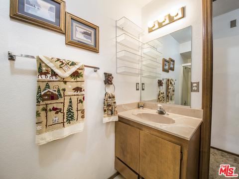 23640 Scenic Dr, Crestline, CA 92325 photo 28